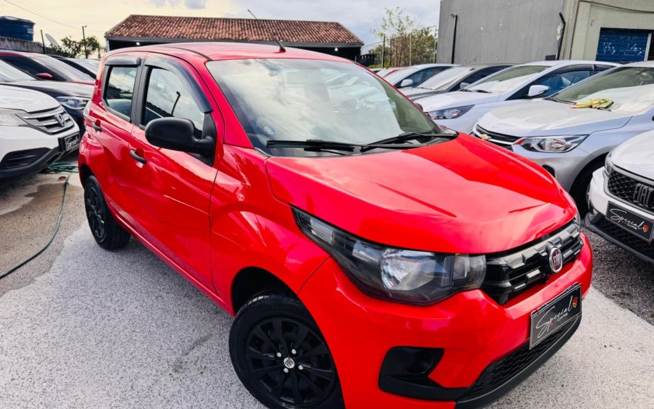 Fiat Mobi LIKE 1.0 Fire Flex 5p. na cor Vermelho em Pinhais / PR - 988494