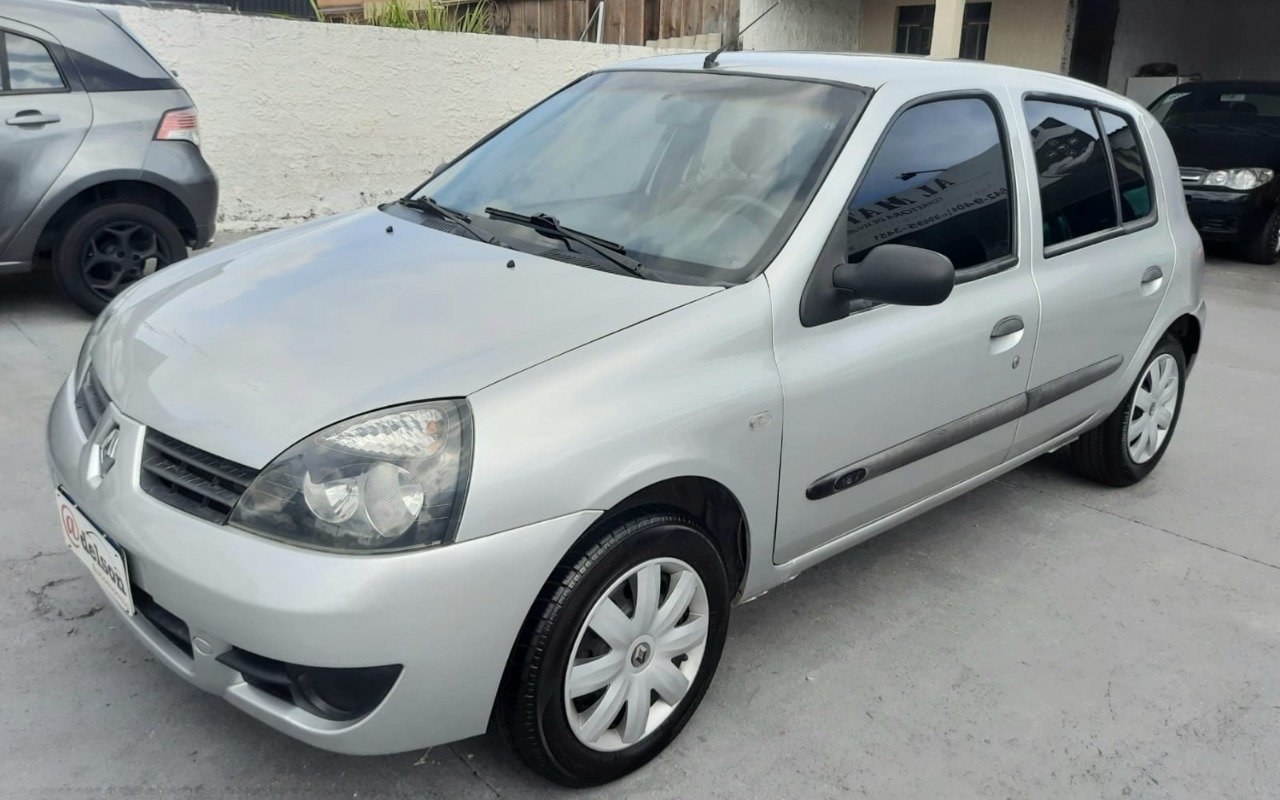 Renault Clio Campus Hi-Flex 1.0 16V 5p na cor Prata em Araucária / PR - 989090