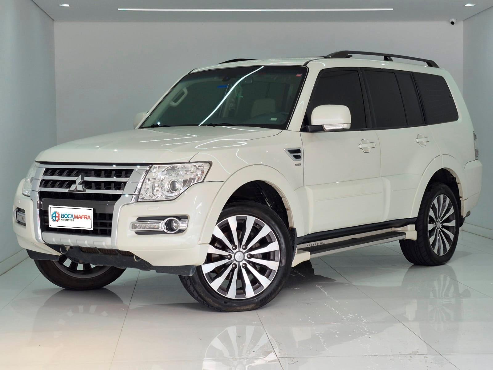 Mitsubishi Pajero HPE 3.2 4x4 T.I. Dies. 5p Aut. na cor Branco em Brusque / SC - 989135