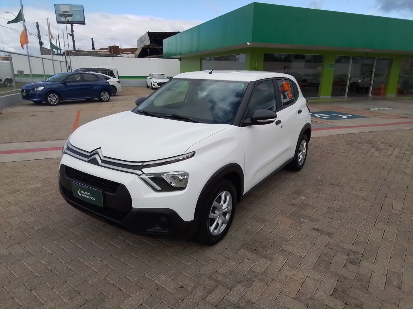 Citroën C3 Live Pack 1.0 Flex 6V 5p Mec. na cor Branco no São Leopoldo / RS - 989516