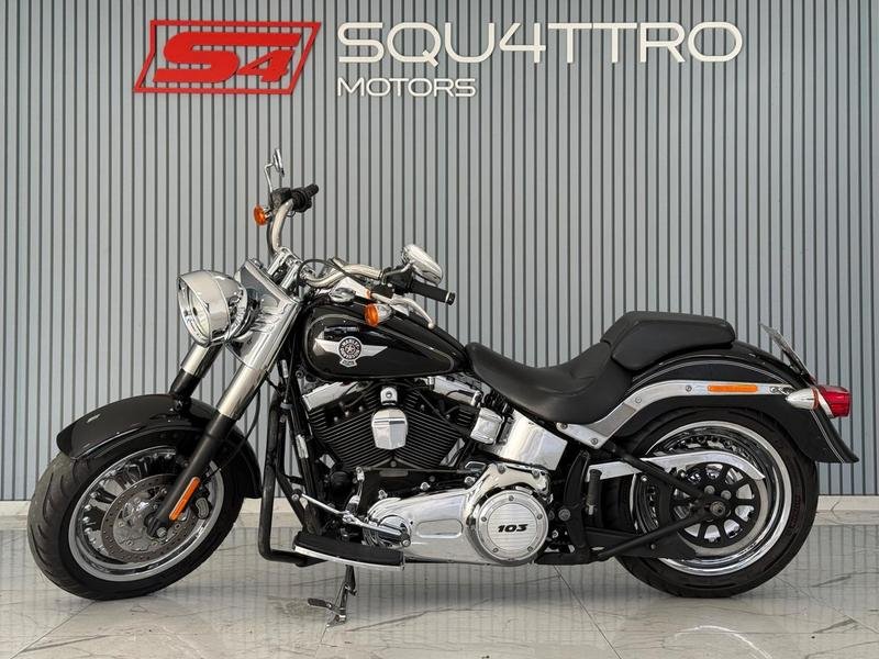 HARLEY-DAVIDSON FAT BOY FLSTF  na cor Preto em Curitiba / PR - 989544