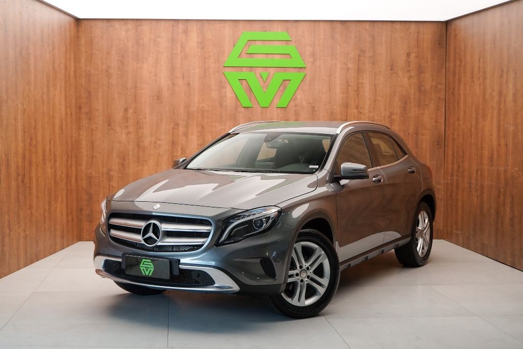 Mercedes-Benz GLA 200 Advance 1.6/1.6 TB 16V Flex Aut. na cor Cinza em São José / SC - 989974