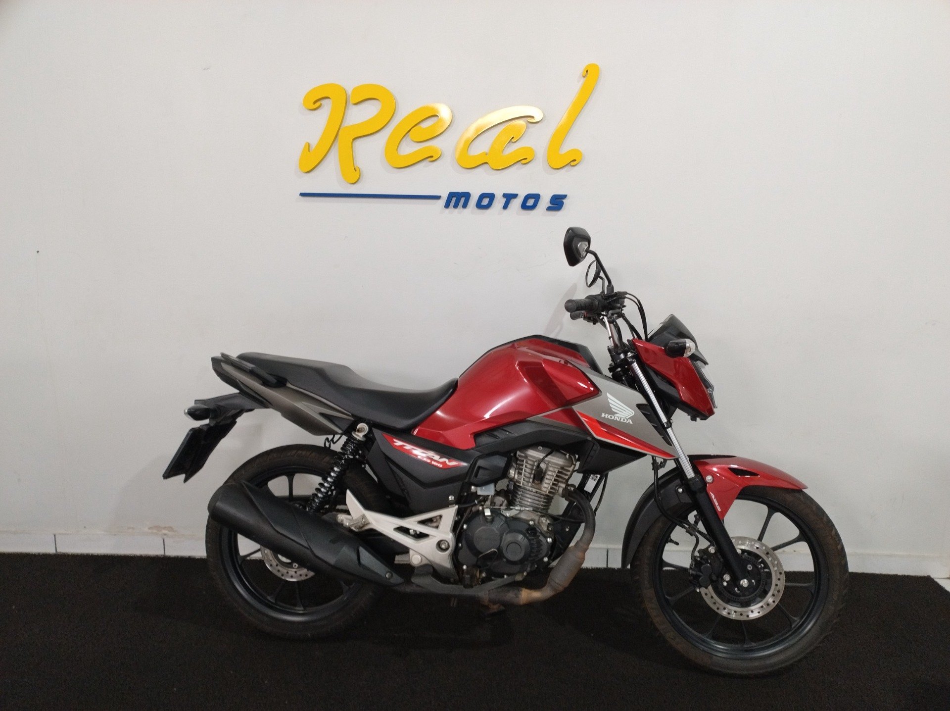 Honda CG 160 TITAN  na cor Vermelho em Ponta Grossa / PR - 990391