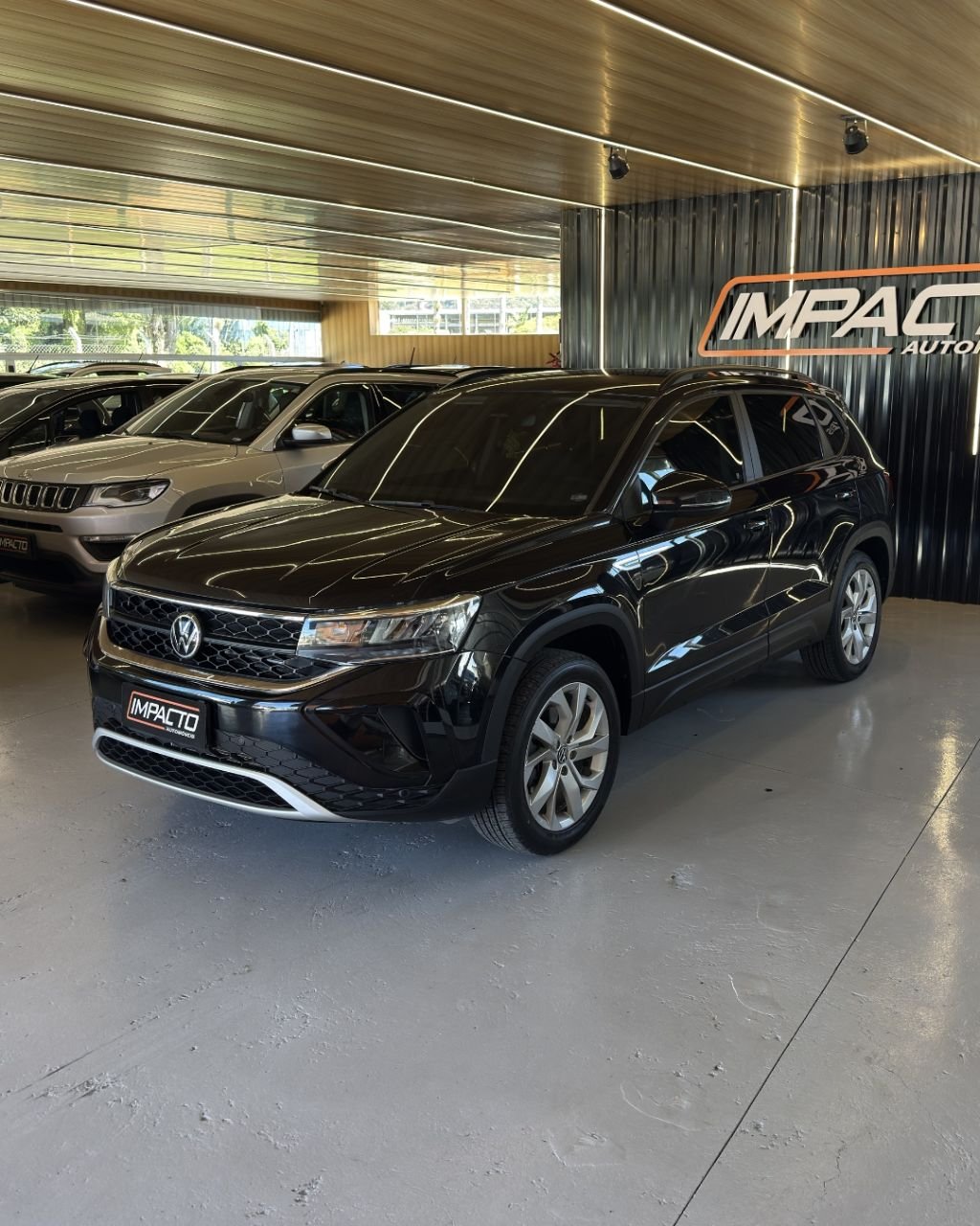Volkswagen Taos Comfortline 1.4 250 TSI Flex Aut. na cor Preto em São José / SC - 990498