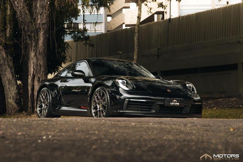 Porsche 911 Carrera S Coupe 3.0 (991/992) na cor Preto em Curitiba / PR - 990625