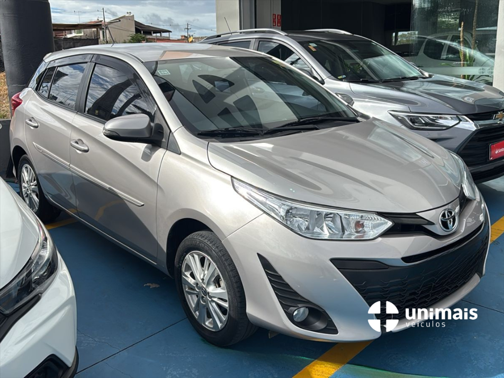 Toyota Yaris XL 1.3 Flex 16V 5p Aut. na cor Prata em Campinas / SP - 990845