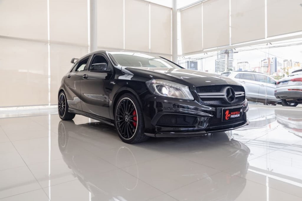 Mercedes-Benz A-45 AMG 4MATIC 2.0 Turbo Aut. na cor Preto em Curitiba / PR - 990954