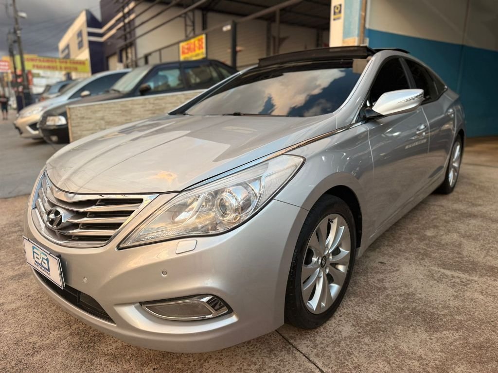Hyundai Azera 3.0 V6 24V 4p Aut. na cor Prata em Campinas / SP - 990972