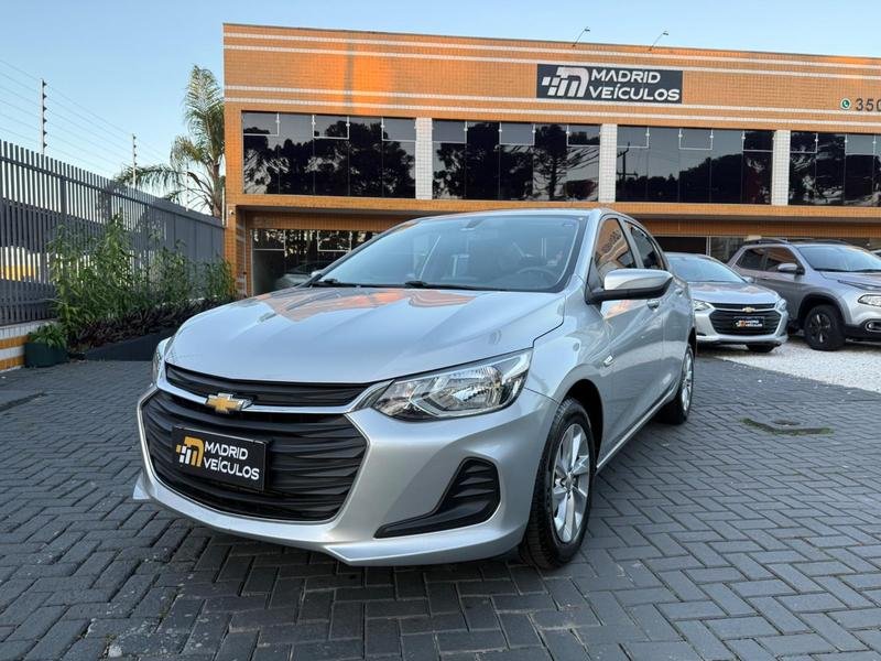 Chevrolet Onix SEDAN Plus LT 1.0 12V TB Flex Mec. na cor Prata em Curitiba / PR - 991023
