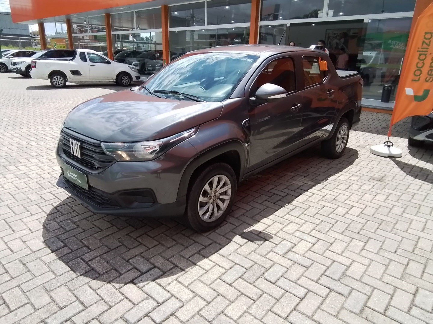 Fiat Strada Freedom 1.3 Flex 8V CS Plus na cor Prata em Blumenau / SC - 991359