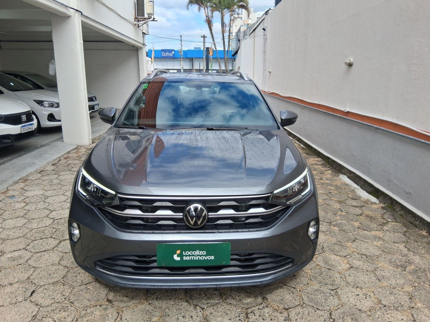 Volkswagen Nivus Highline 1.0 200 TSI Flex Aut. na cor Cinza em Jaraguá do Sul / SC - 991525
