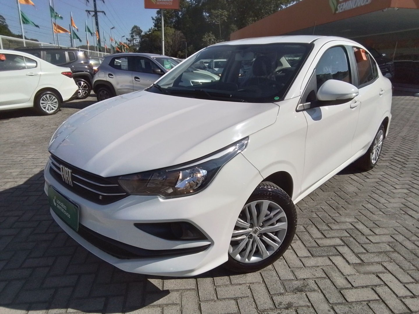 Fiat Cronos 1.3 8V Flex na cor Branco em Jaraguá do Sul / SC - 991785