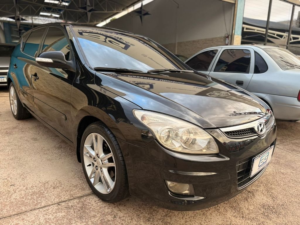 Hyundai i30 2.0 16V 145cv 5p Aut. na cor Preto em Campinas / SP - 992933