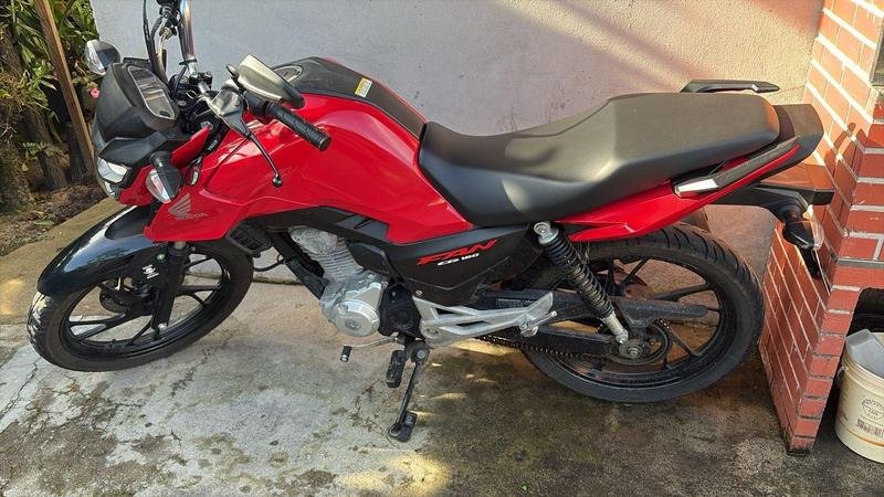 Honda CG 160 FAN Flex  na cor Vermelho em Curitiba / PR - 993297