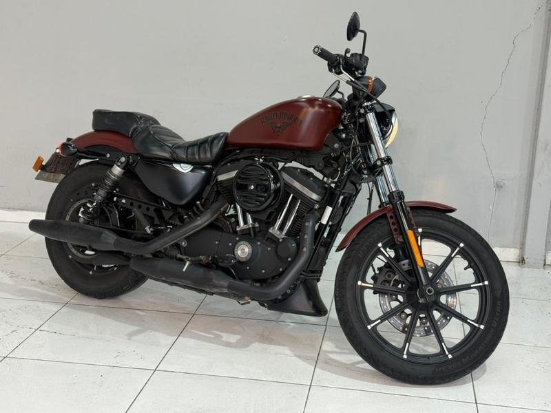 HARLEY-DAVIDSON XL 883N IRON  na cor Vermelho em Curitiba / PR - 993591