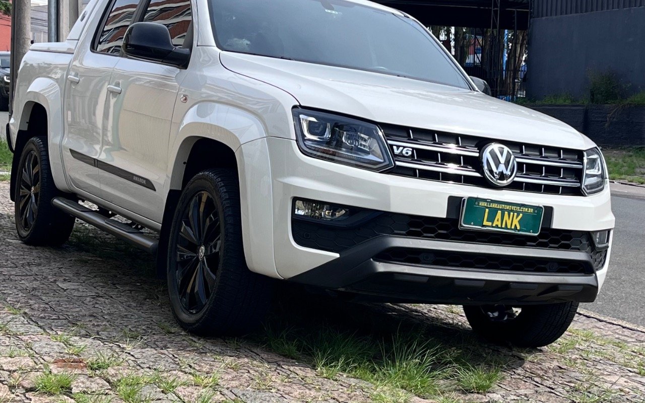 Volkswagen Amarok Extreme CD 3.0 4x4 TB Dies. Aut. na cor Branco em Curitiba / PR - 993631