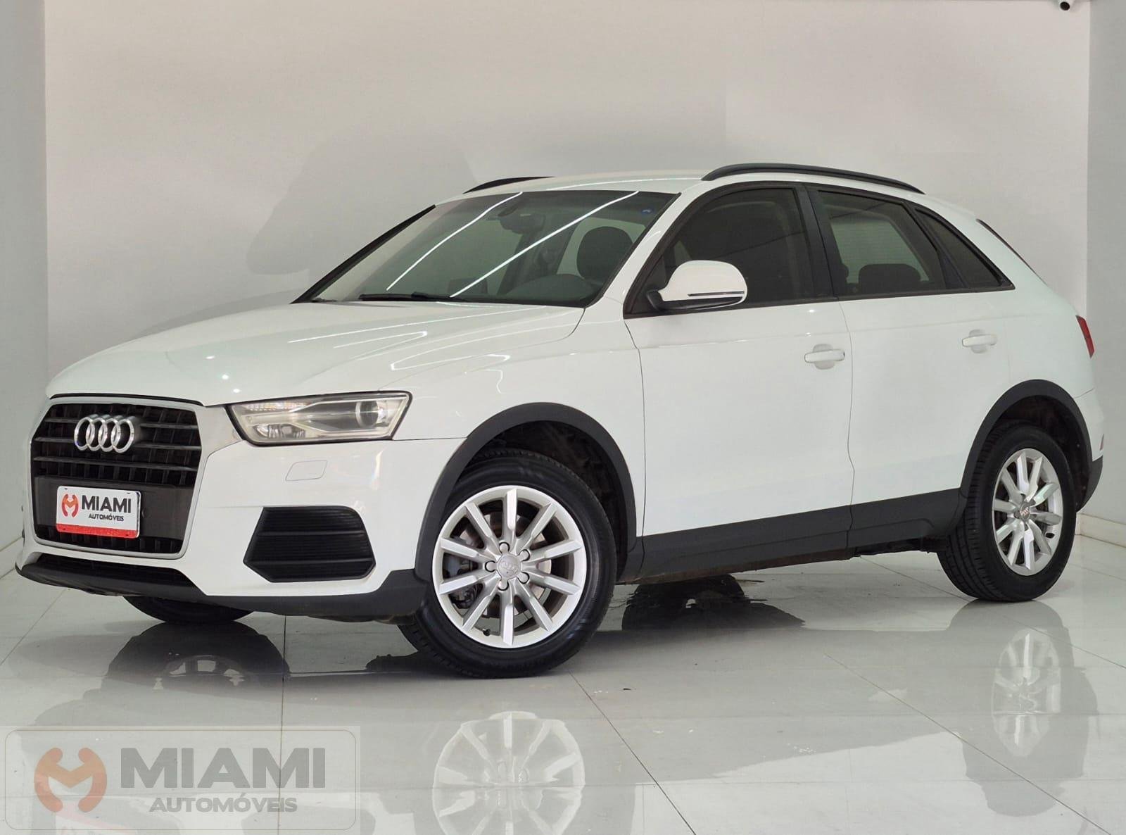 Audi Q3 1.4 TFSI/TFSI Flex S-tronic 5p na cor Branco em Brusque / SC - 993701