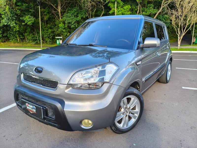 Kia SOUL 1.6/ 1.6 16V FLEX Aut. na cor Cinza em Curitiba / PR - 993915
