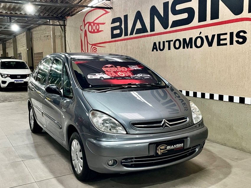 Citroën Xsara Picasso GLX/Brasil/Etoile 2.0 Mec. na cor Cinza no Porto Alegre / RS - 993925
