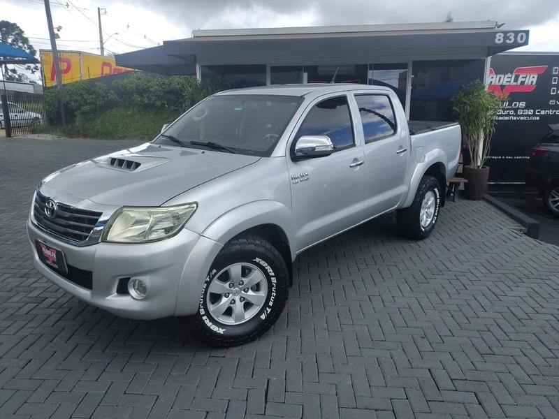 Toyota Hilux CD 4x2 2.4 Diesel na cor Cinza em Carambeí / PR - 9955