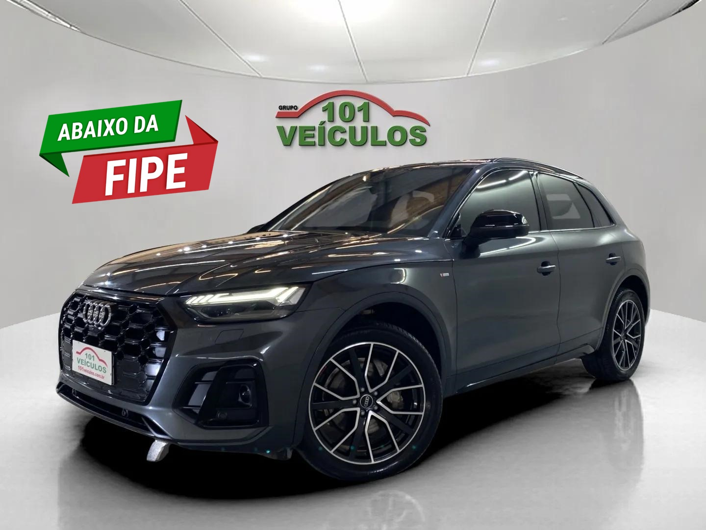Audi Q5 S-Line Black 2.0 TFSI Quat. S-Tronic na cor Cinza em São José / SC - 995535