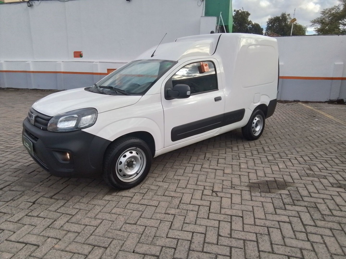 Fiat Fiorino Endurance EVO 1.4 Flex 8V 2p na cor Branco no Gravataí / RS - 995592