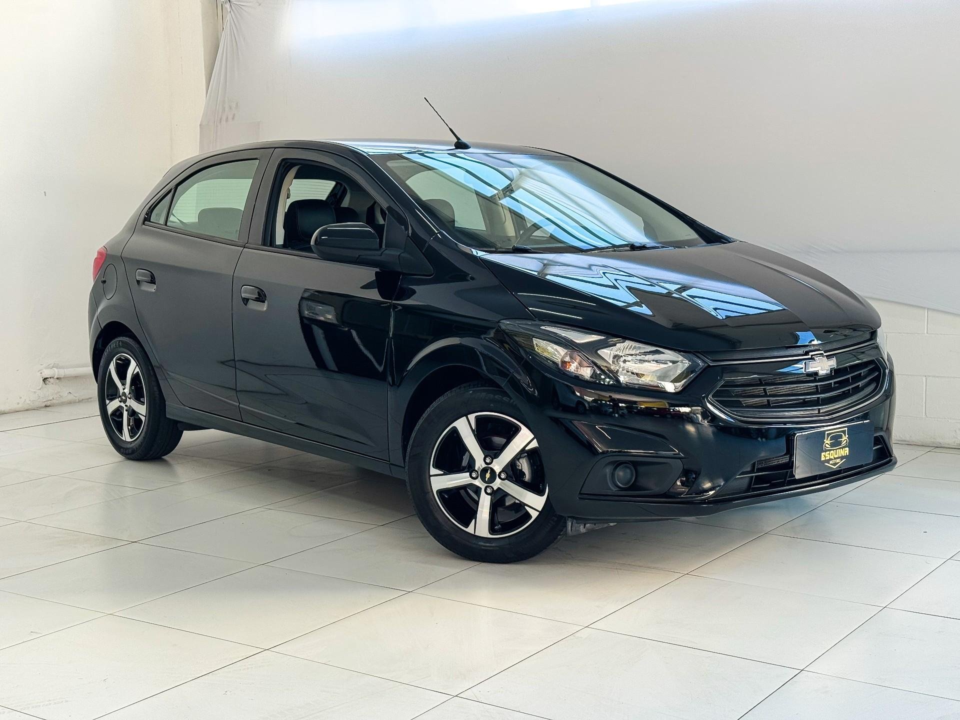 Chevrolet Onix HATCH LT 1.4 8V FlexPower 5p Mec. na cor Preto em São José / SC - 996004