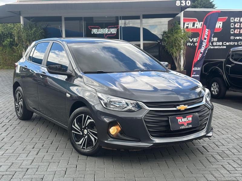 Chevrolet Onix HATCH 1.0 12V Flex 5p Mec. na cor Cinza em Carambeí / PR - 9962