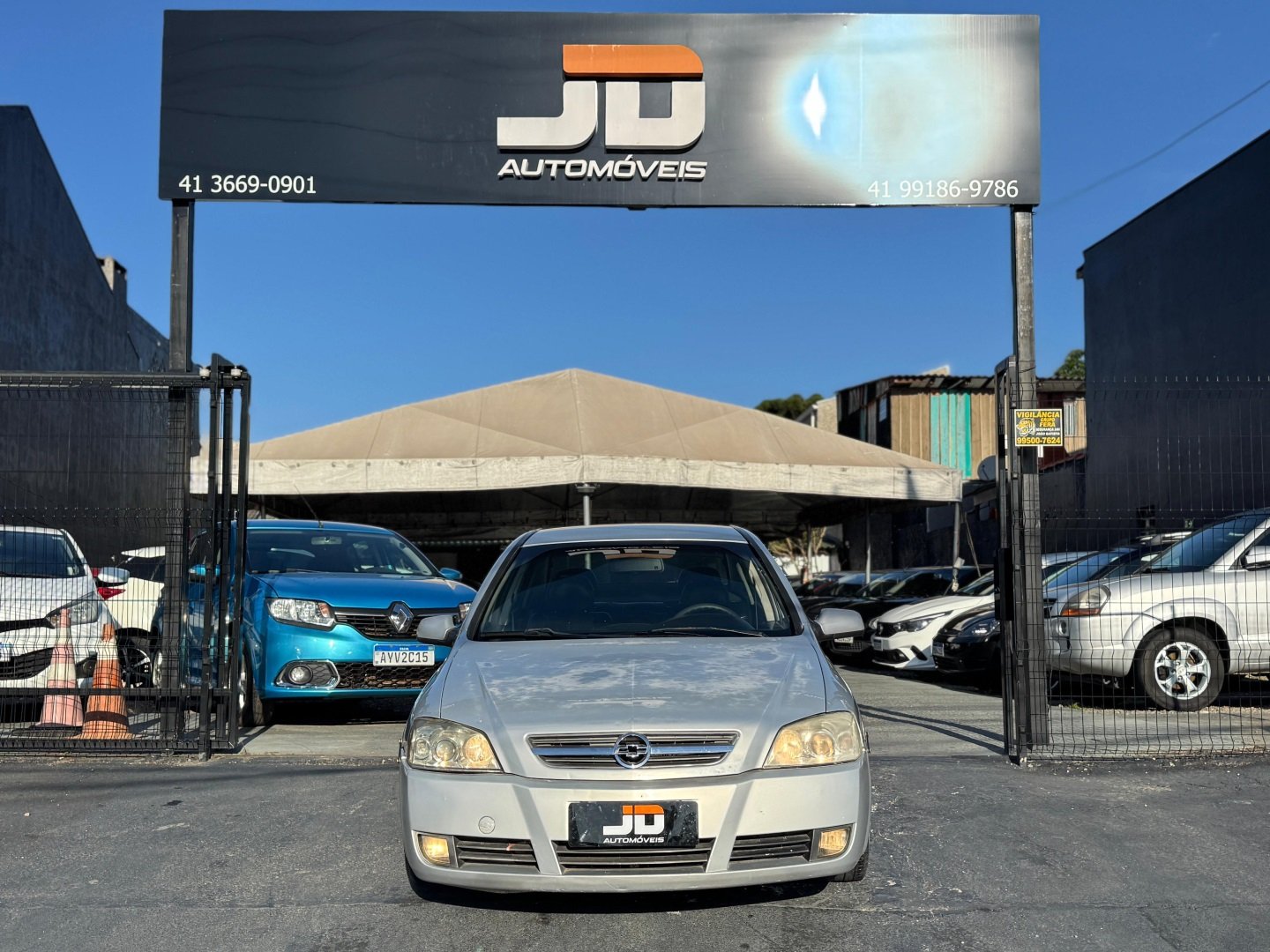 Chevrolet Astra Sedan 2.0/CD/ Expres.GLS 2.0 8V 4p na cor Prata em Pinhais / PR - 997335