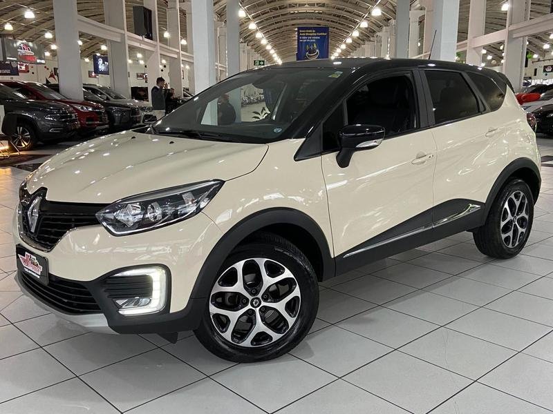 Renault Captur Intense 1.6 16V Flex 5p Aut. na cor Bege em Curitiba / PR - 997417