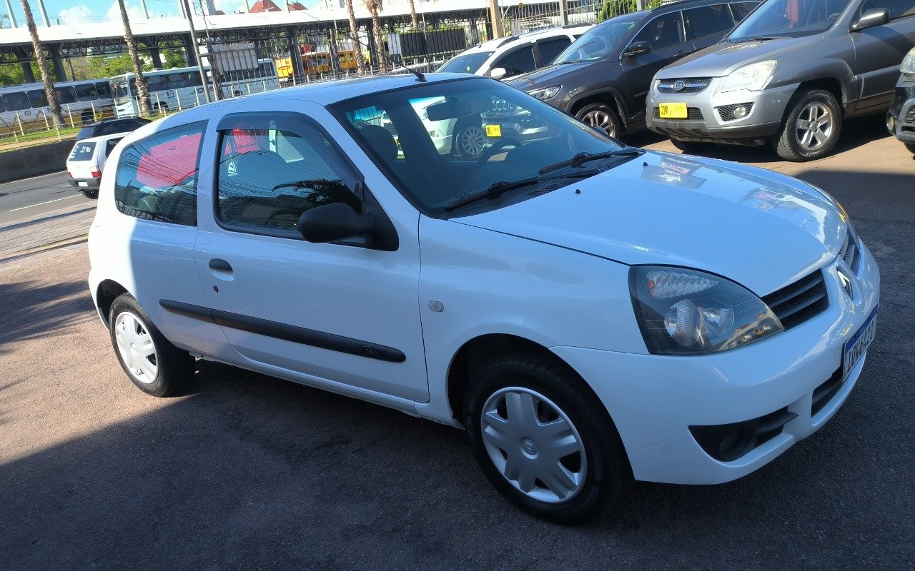 Renault Clio Campus Hi-Flex 1.0 16V 3p na cor Branco no Porto Alegre / RS - 997459