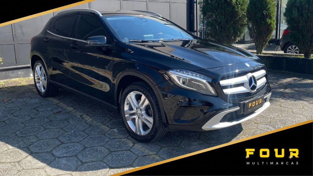 Mercedes-Benz GLA 200 Advance 1.6/1.6 TB 16V Flex Aut. na cor Preto em Florianópolis / SC - 9975