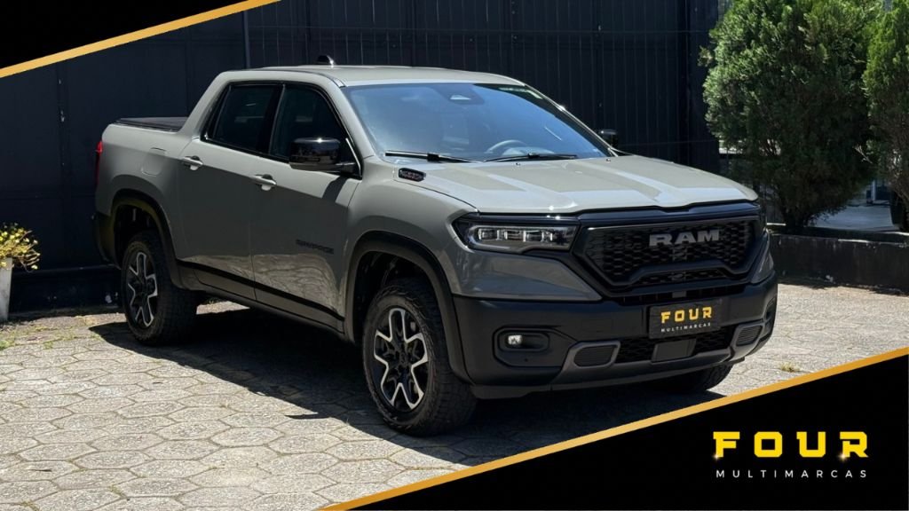 RAM RAMPAGE REBEL 2.0 TB CD 4X4 Diesel Aut. na cor Cinza em Florianópolis / SC - 9984