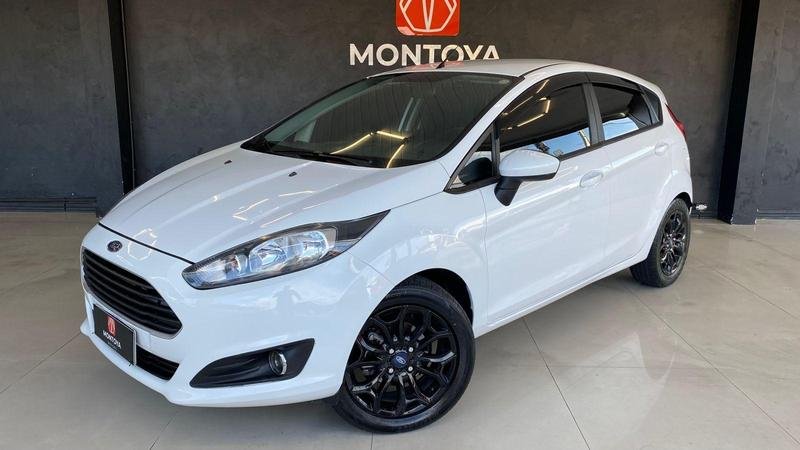 Ford Fiesta 1.5 16V Flex Mec. 5p na cor Branco em Joinville / SC - 999323